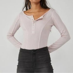 21-EUC Free People Sloane pink bodysuit
